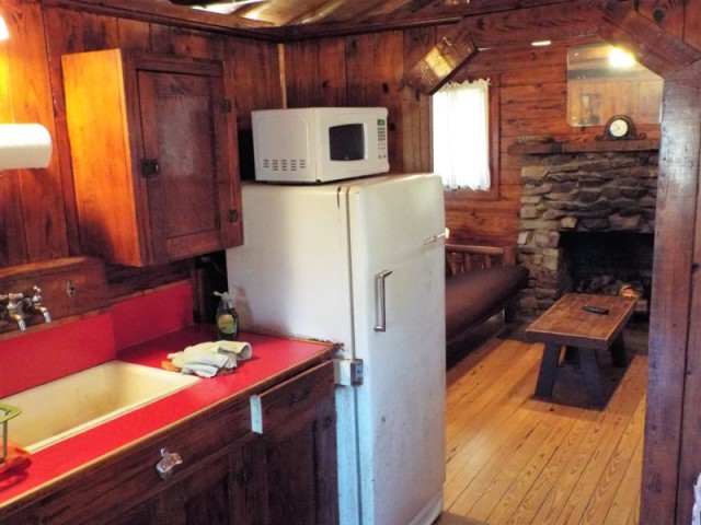 Five Points Lake Hamilton Cabins myTripBits.com Five Points Review